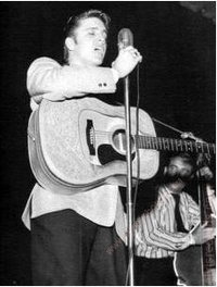 1956-0421-elvis